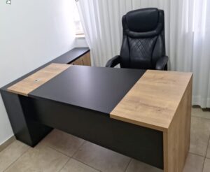 שולחן מנהלים יוקרתי  אורבן קלאס